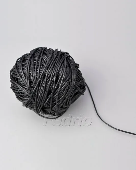8-hang-tag-string-368.webp