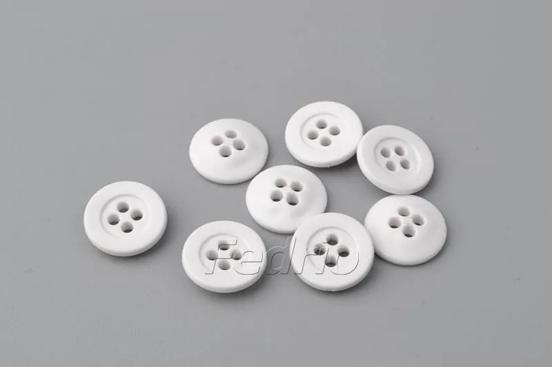 White 4-Hole Rubber Shirt Buttons 1000pcs/Pack 009337