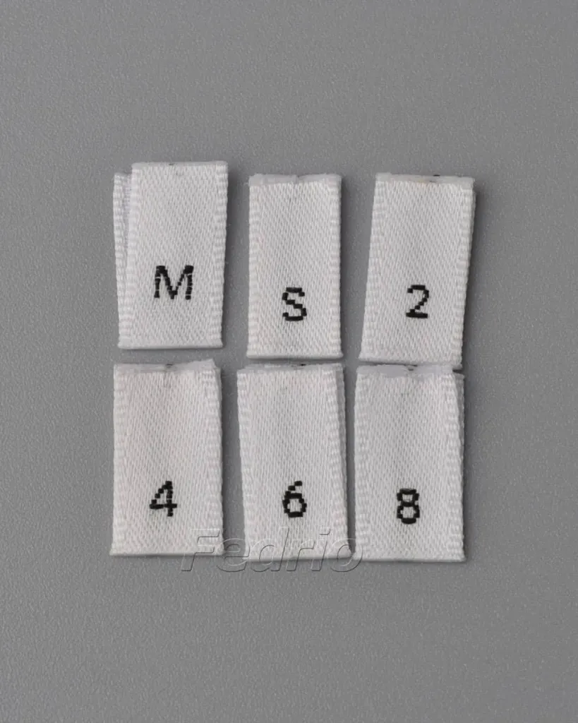 White Polyester Centre Fold Satin Woven Size Labels 0.7*2.8cm 100pcs/Pack 004004 (XS)